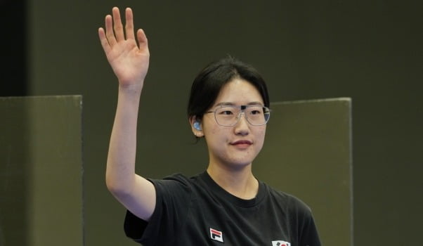 吉马良斯：纽卡2场进5球都不能赢球，丢球太多太令人沮丧了