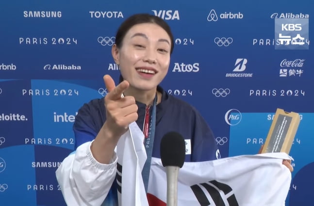 值得信任！斯蒂尔首节替补出战6中5得到16分3篮板