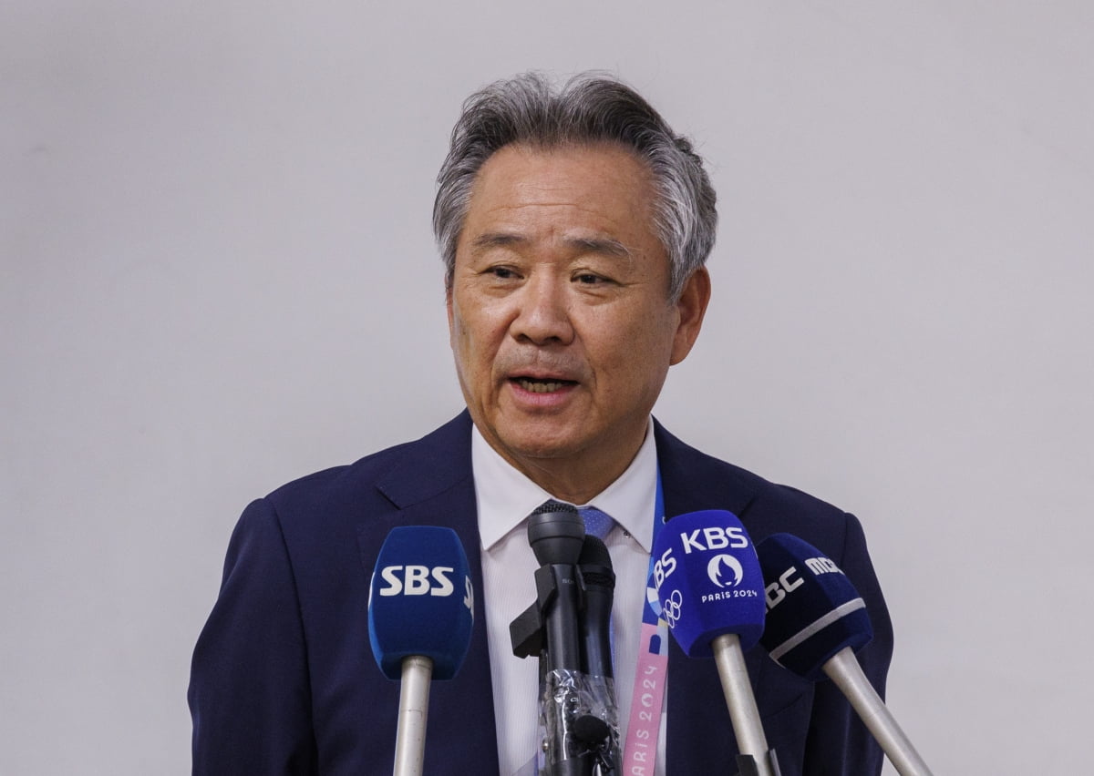 前巴萨助教：梅西是最伟大的球员，没有人能够像他一样