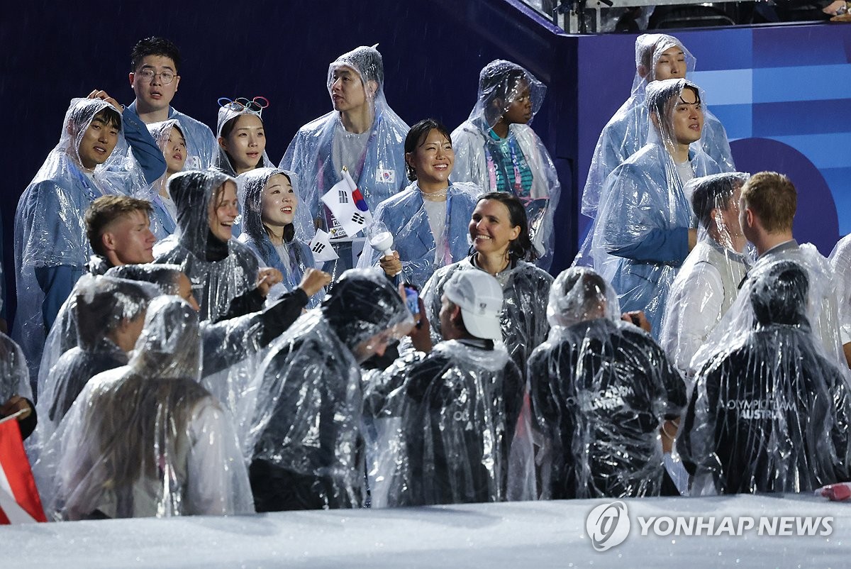完胜！太阳五虎90+24，约基奇25+15，新纪录诞生，西部第八易主