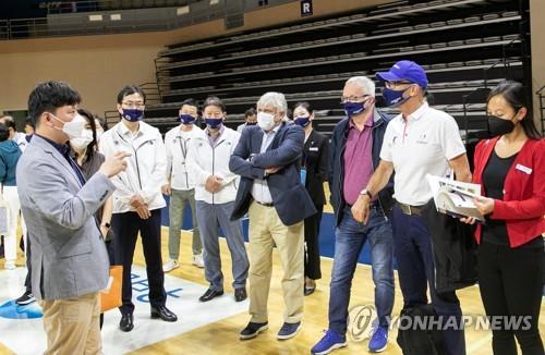 特罗萨德抢射破门！阿森纳2-0领先莱斯特城