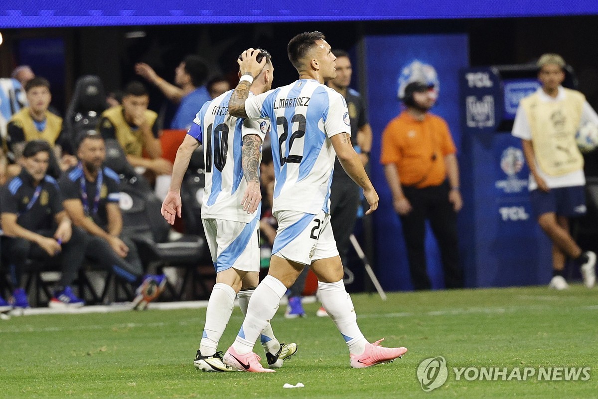 上海100-92战胜江苏，来看赛后刘鹏、李添荣与易立说了什么？