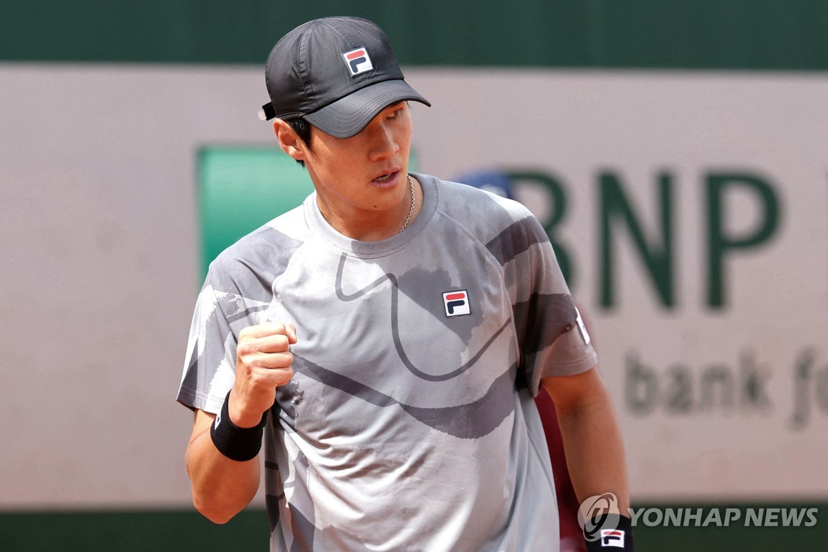 爆冷！湖人五虎104+29，库里38+6，新纪录诞生，西部第六易主