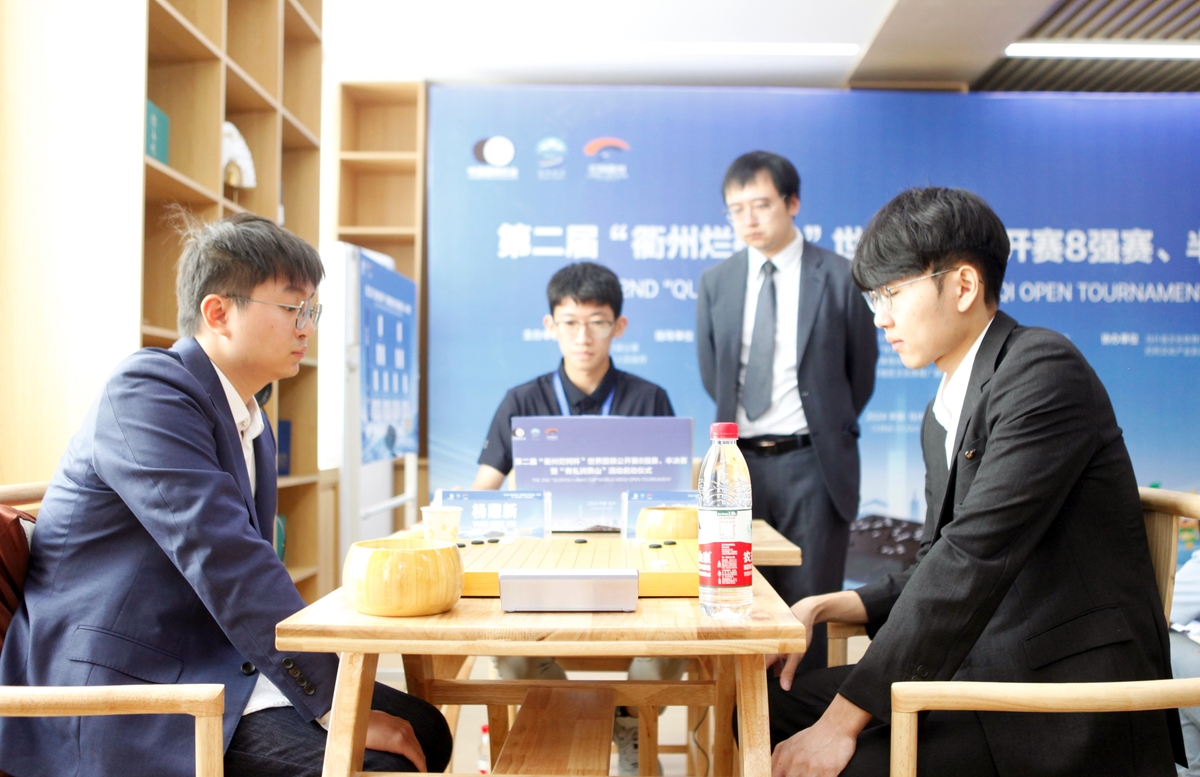 B费谈奥纳纳失误：他以为德利赫特能够接到那个球，我们依旧信任他