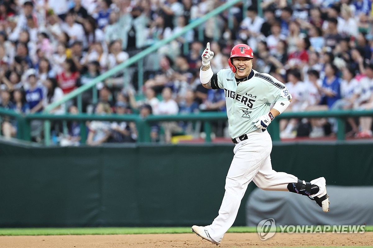 湖人内线再伤一人，海耶斯右脚踝扭伤预计缺席两到三周
