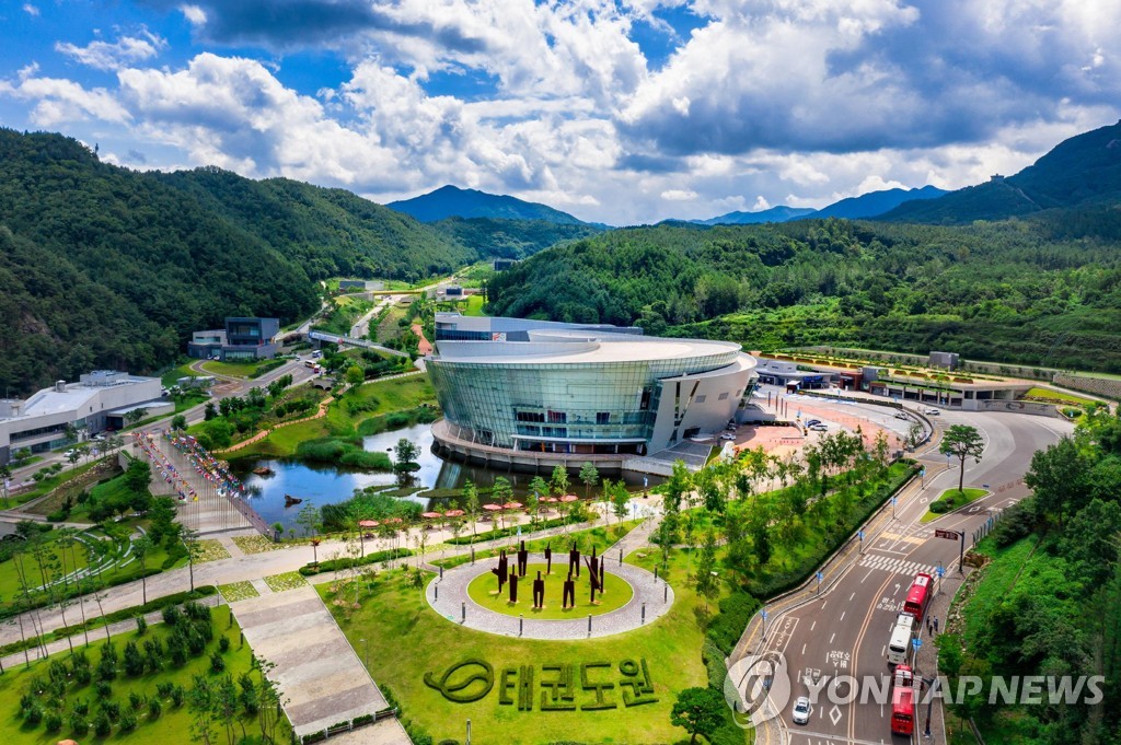 突然发力！皮特森一度7中1，最后3分钟得到9分，帮助新疆反超浙江
