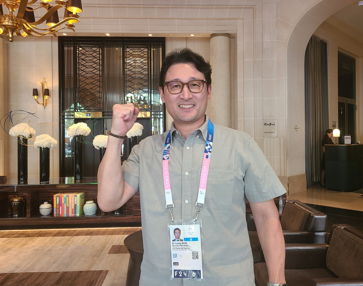 罗尔费斯谈阿隆索未来：我乐观地认为，我们会合作更长时间